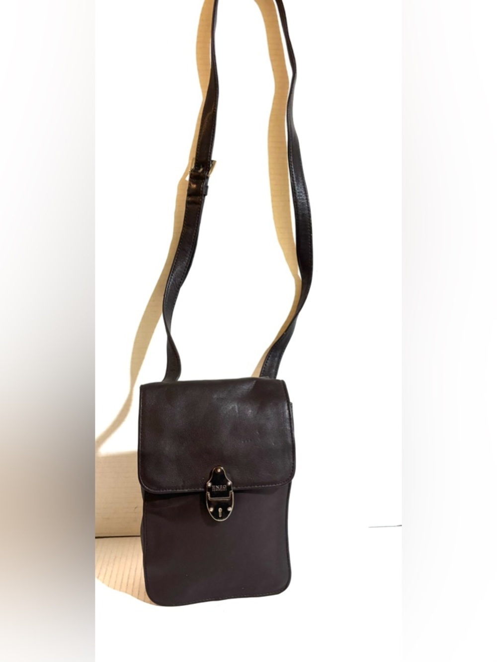 Enzo Angiolini vintage unisex Black Leather Crossbody with Front Lock